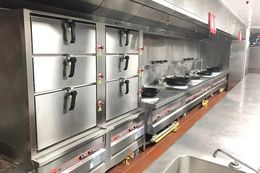 Commercial steamer cabinet for efficient restaurant food preparation