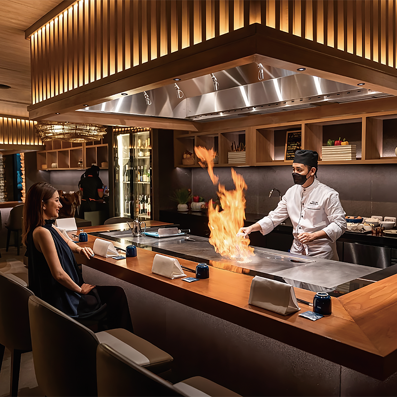 Professional Teppanyaki Cooking Table for Catering Services